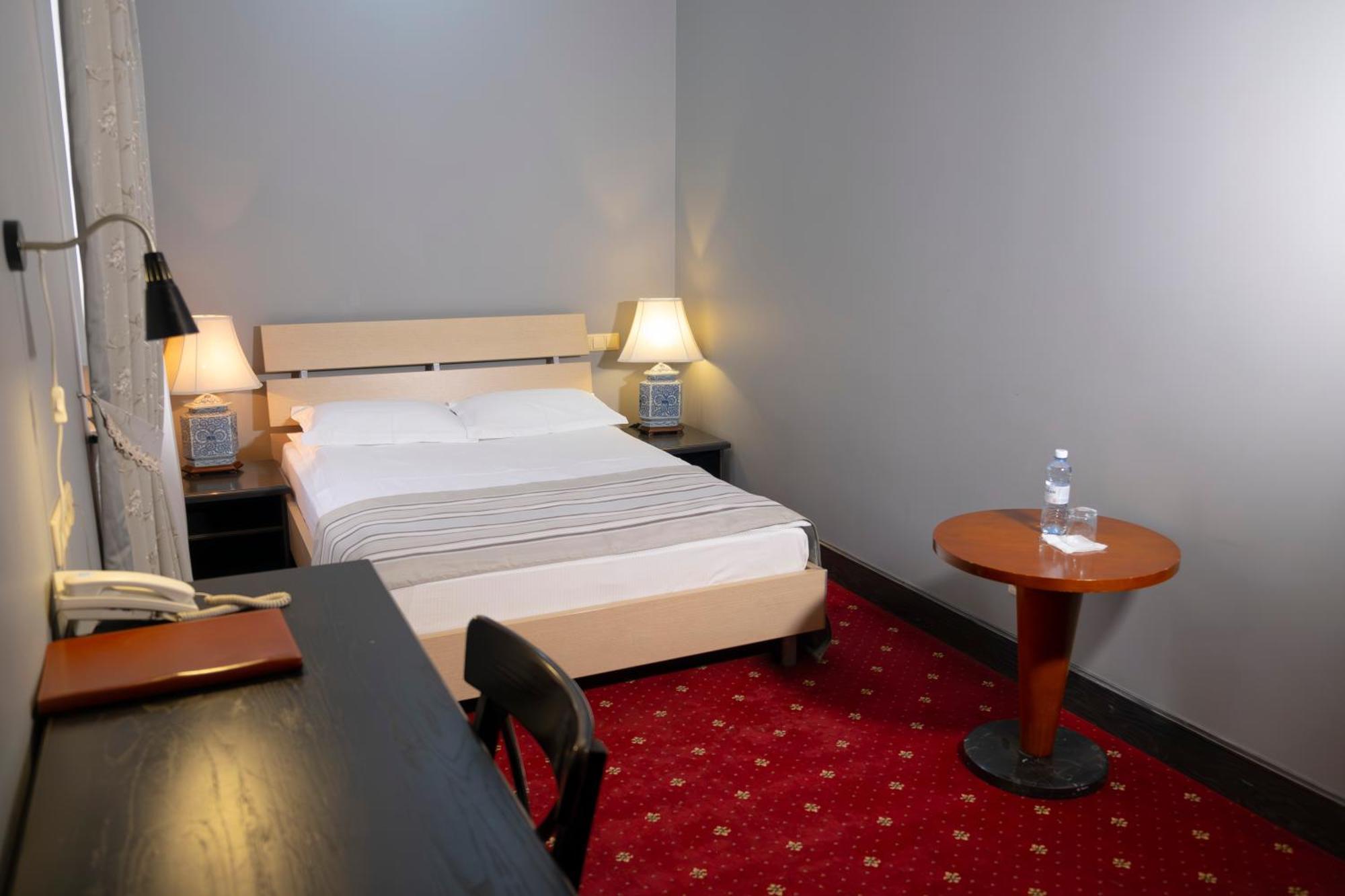 Plaza Hotel Kokczetaw Zewnętrze zdjęcie