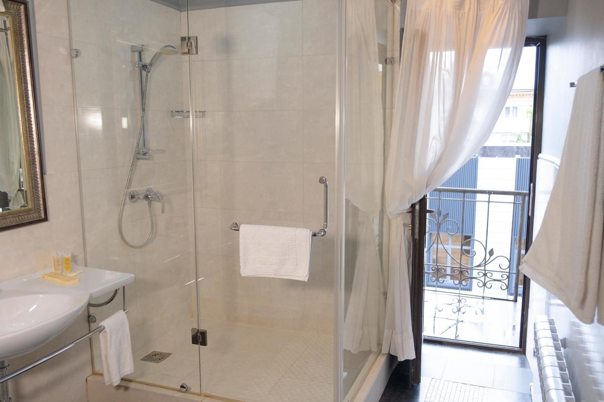 Plaza Hotel Kokczetaw Zewnętrze zdjęcie