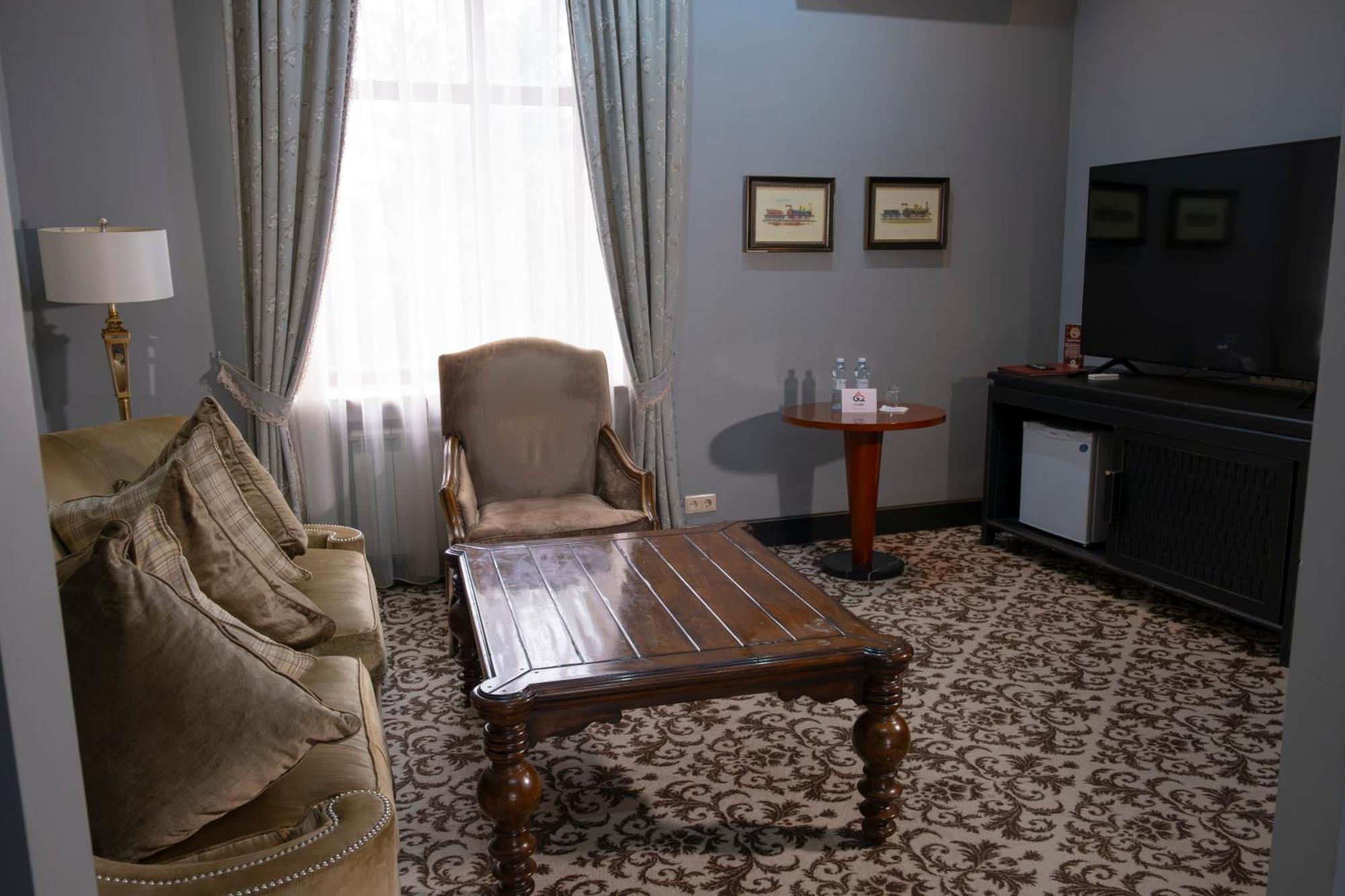 Plaza Hotel Kokczetaw Zewnętrze zdjęcie
