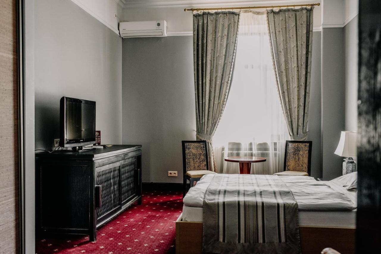 Plaza Hotel Kokczetaw Zewnętrze zdjęcie
